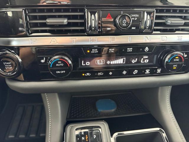 2026 Nissan Pathfinder SL