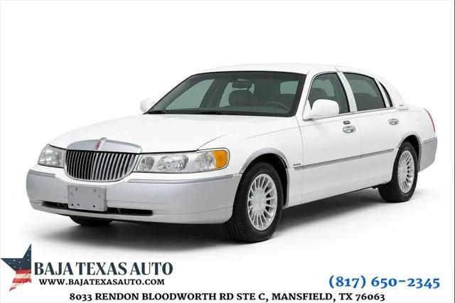 2002 Lincoln Town Car Signature for sale in Mansfield, TX