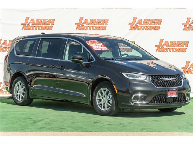 2023 Chrysler Pacifica Touring L for sale in Reedley, CA