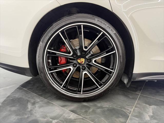 2019 Porsche Panamera 4