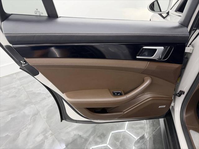 2019 Porsche Panamera 4