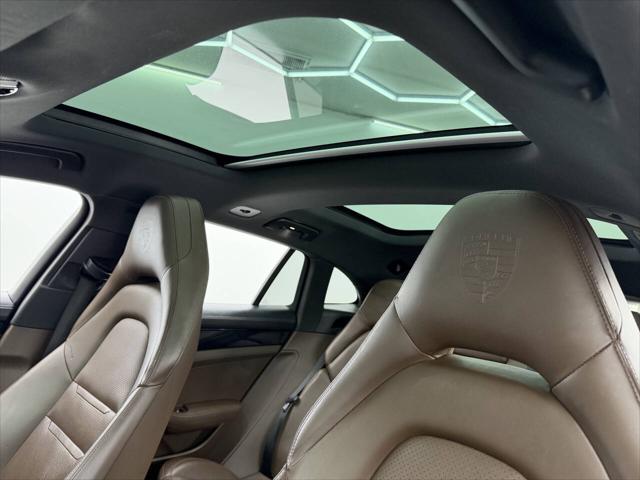 2019 Porsche Panamera 4