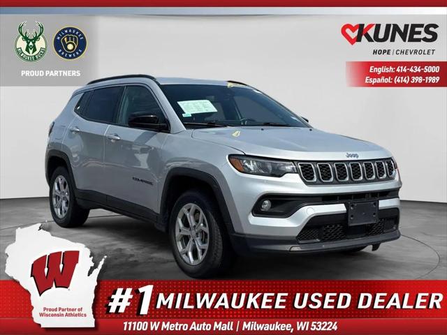 2024 Jeep Compass Latitude 4x4 for sale in Milwaukee, WI