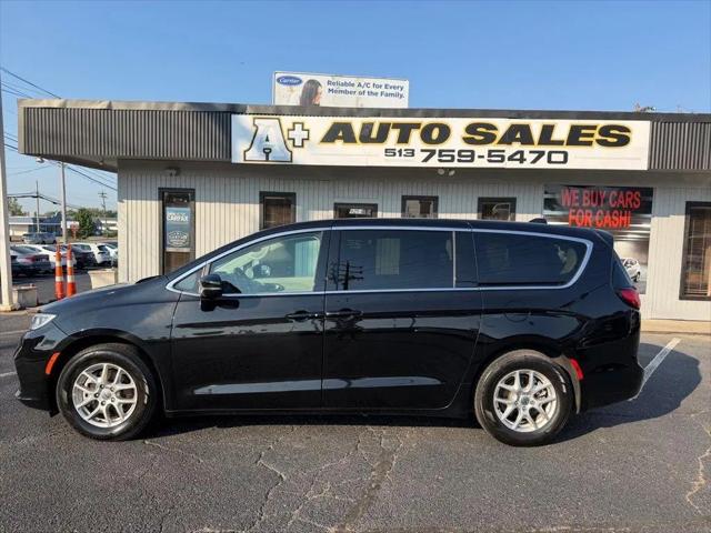 2024 Chrysler Pacifica Touring L for sale in West Chester, OH