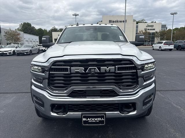2027 RAM Ram 5500 Chassis Cab RAM 5500 TRADESMAN CHASSIS CREW CAB 4X4 84 CA 2027 RAM Ram 5500 Chassis Cab RAM 5500 TRADESMAN CHASSIS CREW CAB 4X4 84 CA