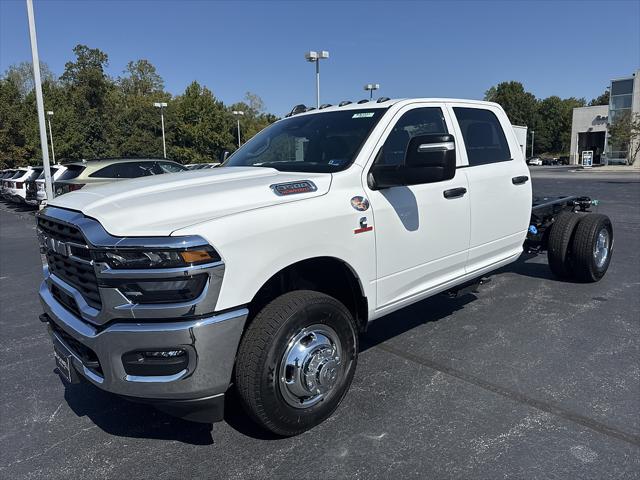 2027 RAM Ram 3500 Chassis Cab RAM 3500 TRADESMAN CREW CAB CHASSIS 4X4 60 CA 2027 RAM Ram 3500 Chassis Cab RAM 3500 TRADESMAN CREW CAB CHASSIS 4X4 60 CA