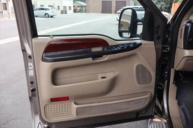 2005 Ford Excursion Limited