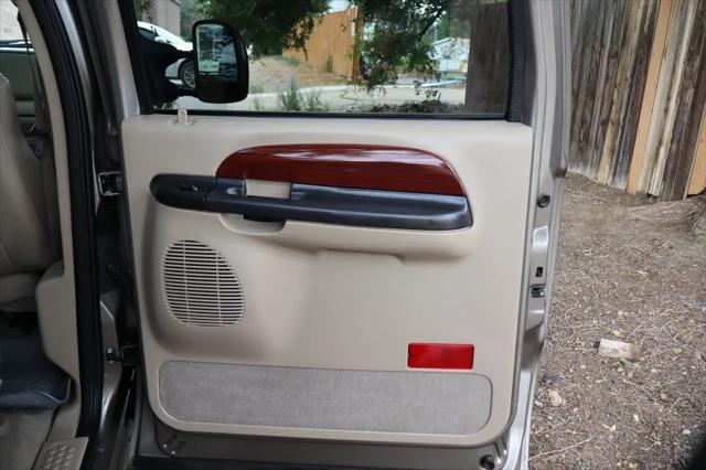 2005 Ford Excursion Limited
