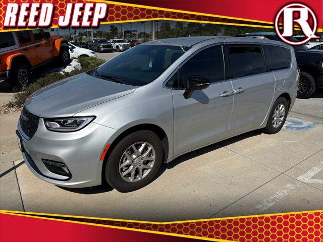 2026 Chrysler Pacifica Select for sale in Overland Park, KS