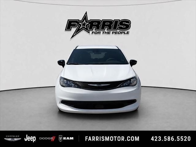 2027 Chrysler Pacifica LX