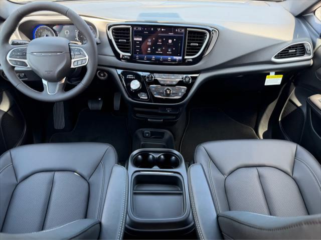 2027 Chrysler Pacifica LX