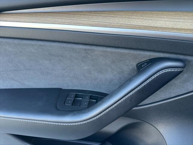 2022 Tesla Model 3 Long Range Dual Motor All-Wheel Drive