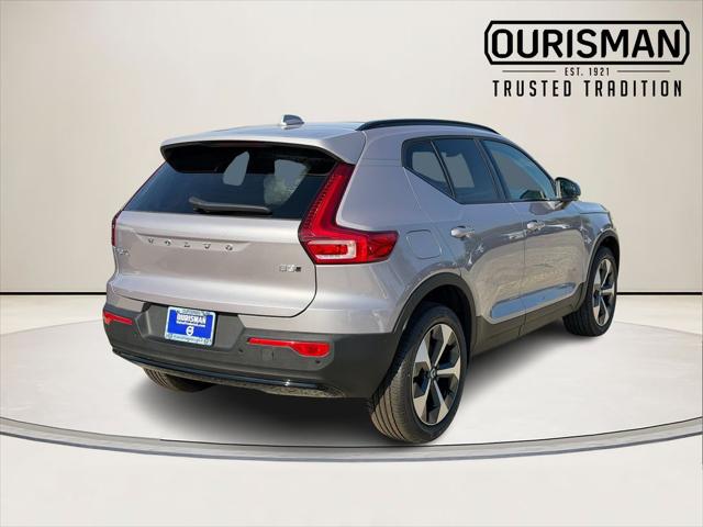2026 Volvo XC40 Plus, B5 AWD Gas mild hybrid, Dark
