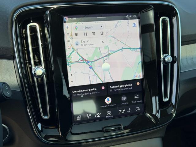 2026 Volvo XC40 Plus, B5 AWD Gas mild hybrid, Dark