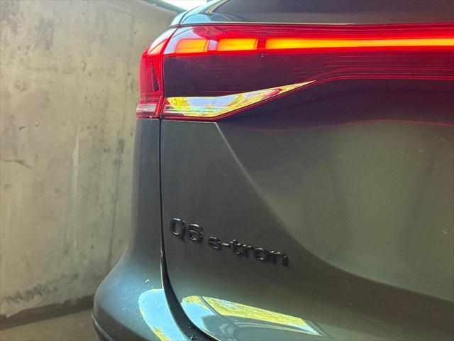 2027 Audi Q6 e-tron Premium quattro