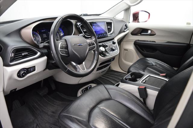 2017 Chrysler Pacifica Touring-L Plus