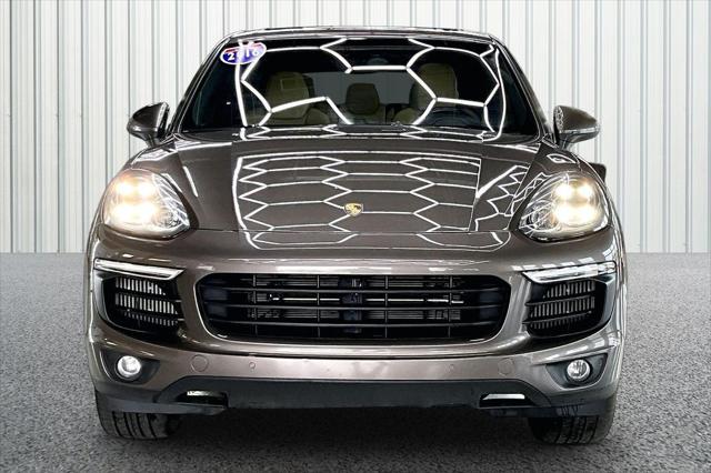 2016 Porsche Cayenne S