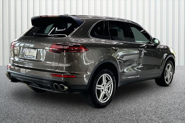 2016 Porsche Cayenne S