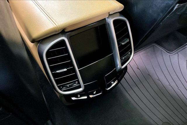 2016 Porsche Cayenne S