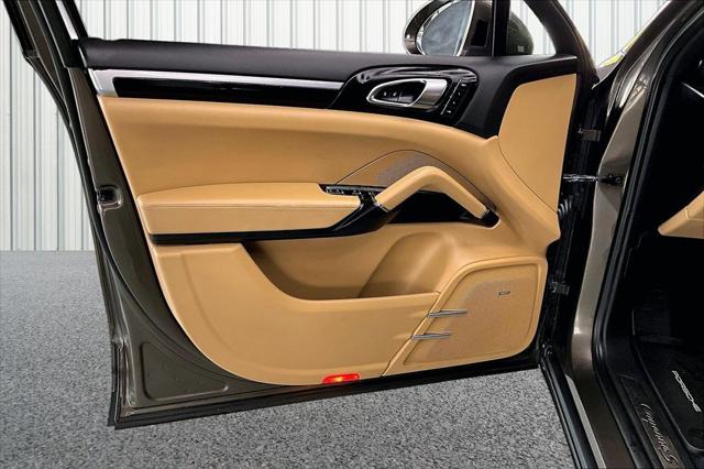 2016 Porsche Cayenne S