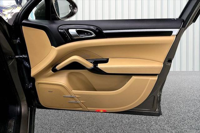 2016 Porsche Cayenne S