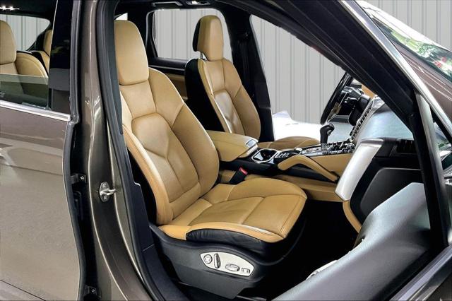 2016 Porsche Cayenne S