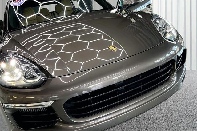 2016 Porsche Cayenne S