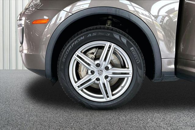 2016 Porsche Cayenne S