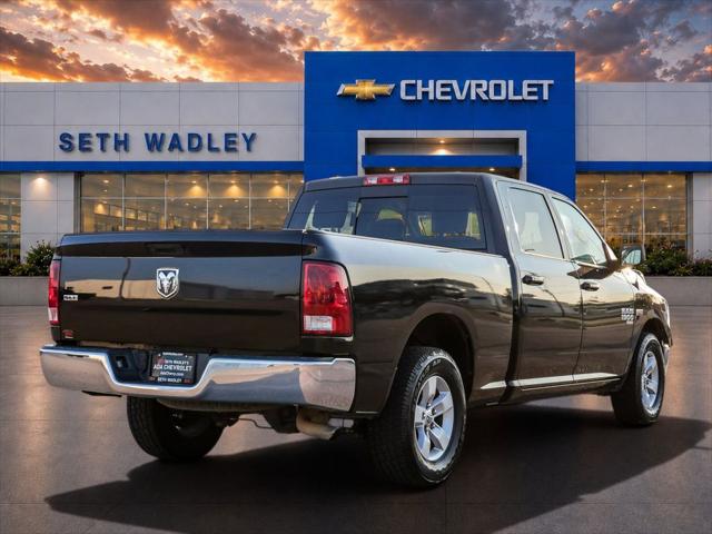 2019 Ram 1500 Classic SLT Crew Cab 4x2 64 Box