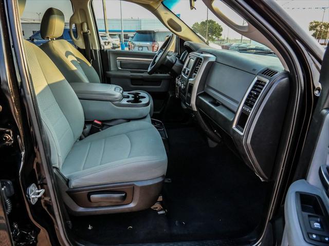 2019 Ram 1500 Classic SLT Crew Cab 4x2 64 Box