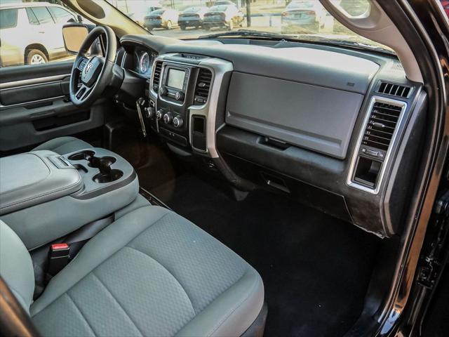 2019 Ram 1500 Classic SLT Crew Cab 4x2 64 Box