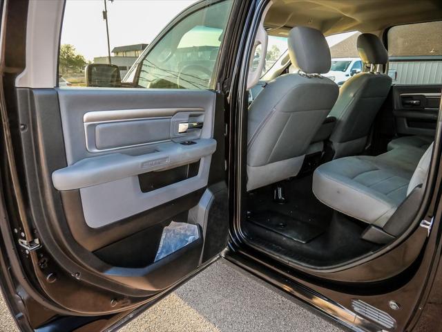 2019 Ram 1500 Classic SLT Crew Cab 4x2 64 Box