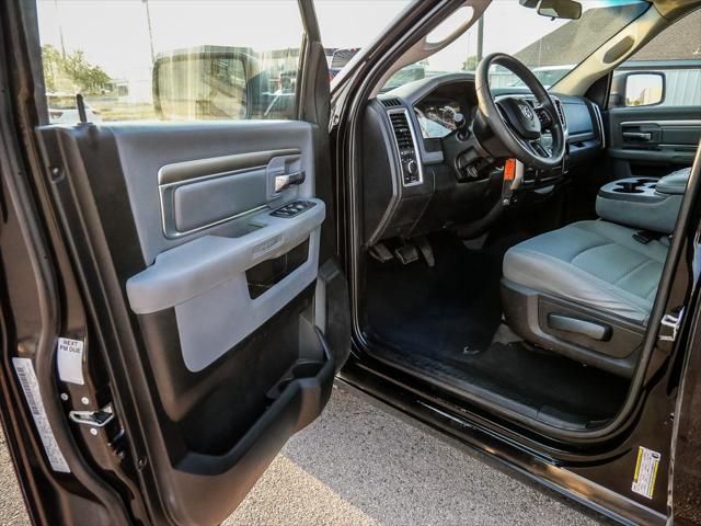 2019 Ram 1500 Classic SLT Crew Cab 4x2 64 Box