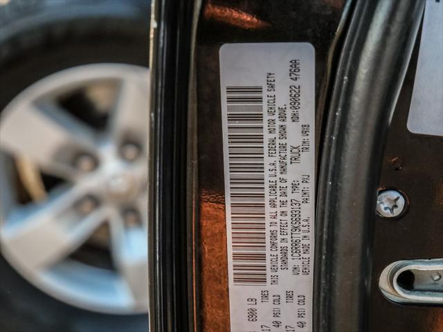 2019 Ram 1500 Classic SLT Crew Cab 4x2 64 Box