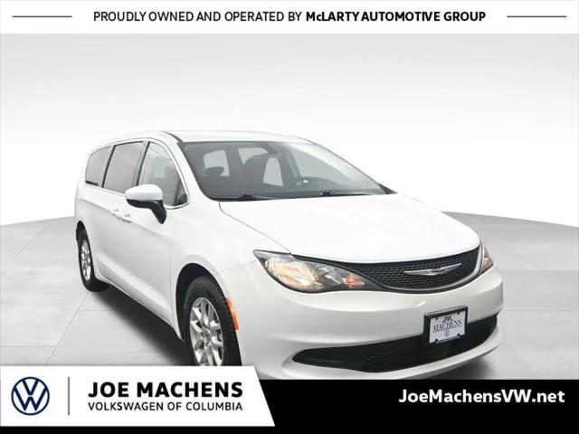 2022 Chrysler Voyager LX for sale in Columbia, MO