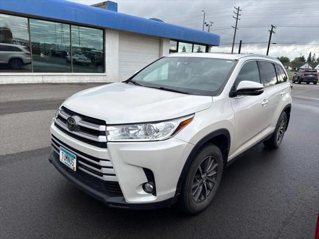2019 Toyota Highlander XLE for sale in Hibbing, MN