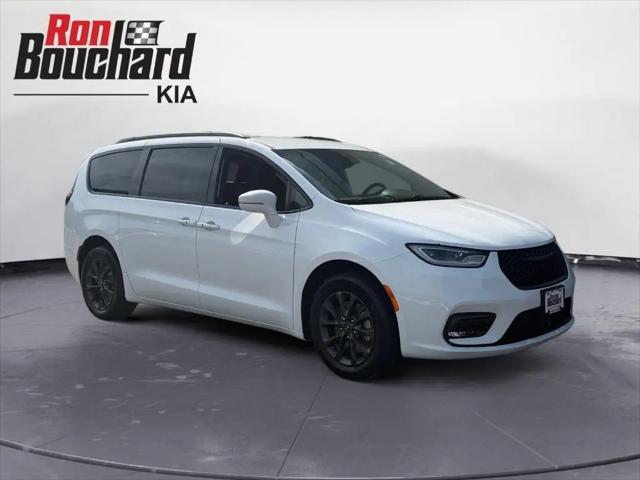 2021 Chrysler Pacifica Touring L AWD for sale in Lancaster, MA