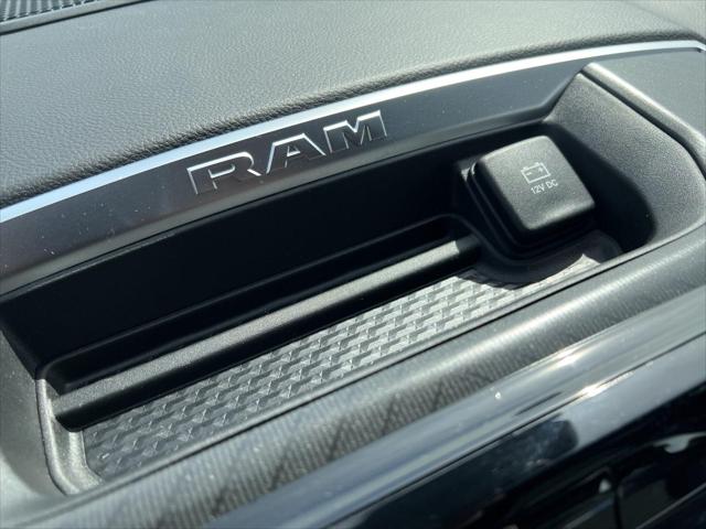 2025 Ram 1500 Big Horn Crew Cab 4x4 57 Box