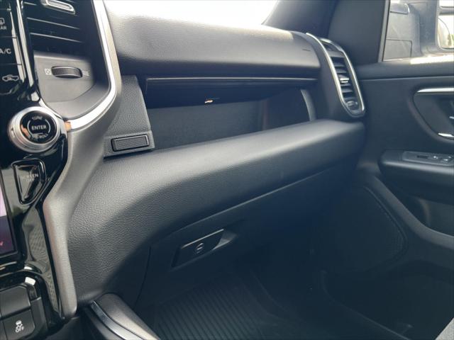 2025 Ram 1500 Big Horn Crew Cab 4x4 57 Box
