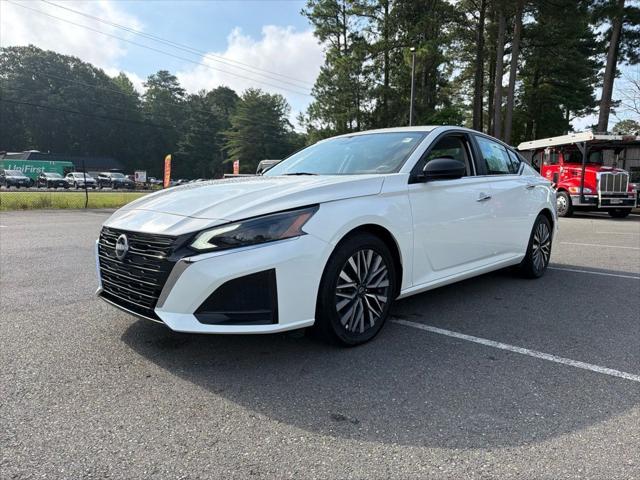 2025 Nissan Altima SV FWD