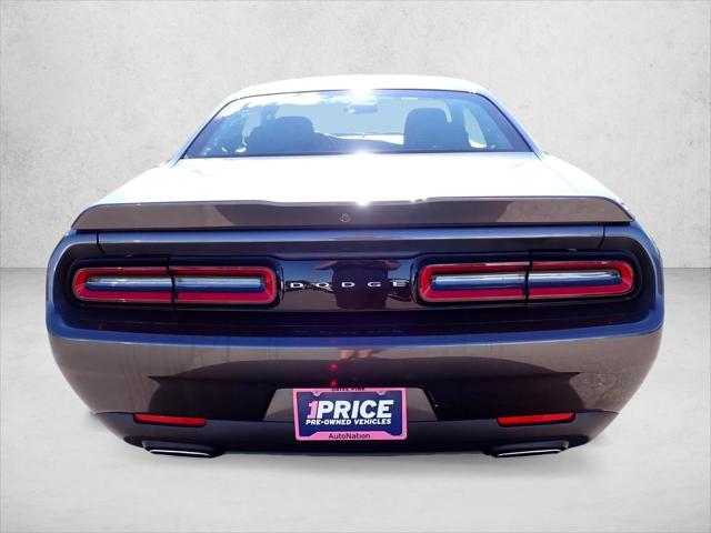 2022 Dodge Challenger SXT