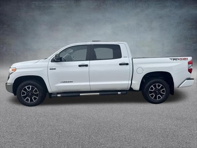 2017 Toyota Tundra SR5 5.7L V8 2017 Toyota Tundra SR5 5.7L V8