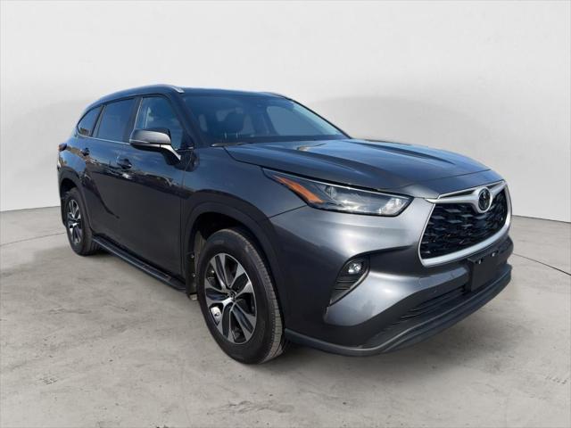 2025 Toyota Highlander XLE 2025 Toyota Highlander XLE