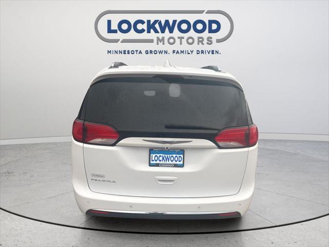 2018 Chrysler Pacifica Touring L Plus
