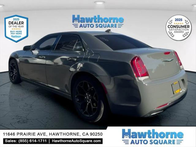 2019 Chrysler 300 Touring