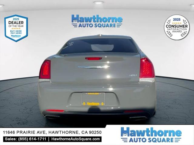 2019 Chrysler 300 Touring