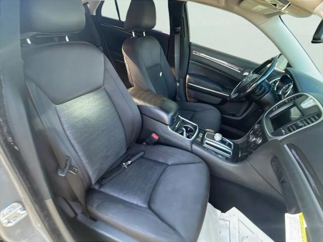 2019 Chrysler 300 Touring