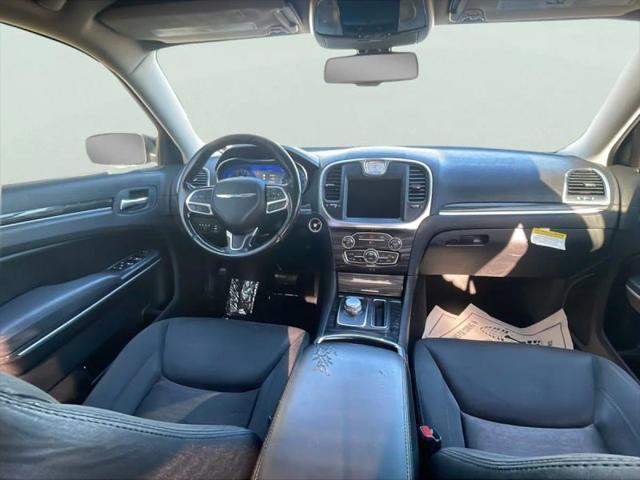 2019 Chrysler 300 Touring