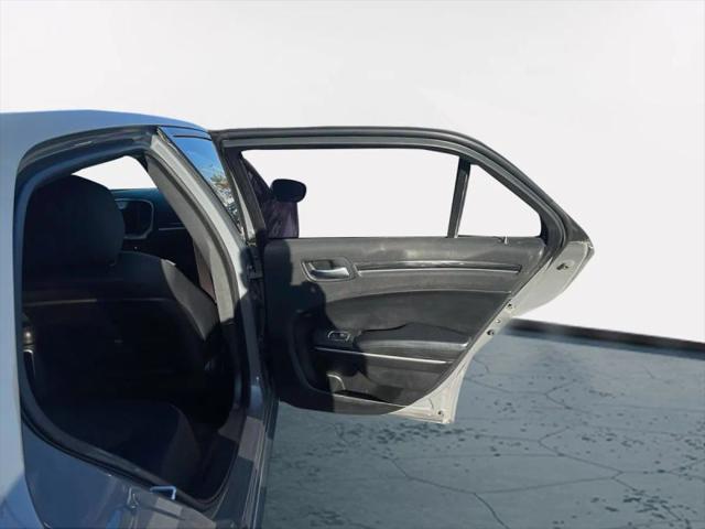 2019 Chrysler 300 Touring