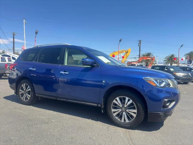 2017 Nissan Pathfinder S